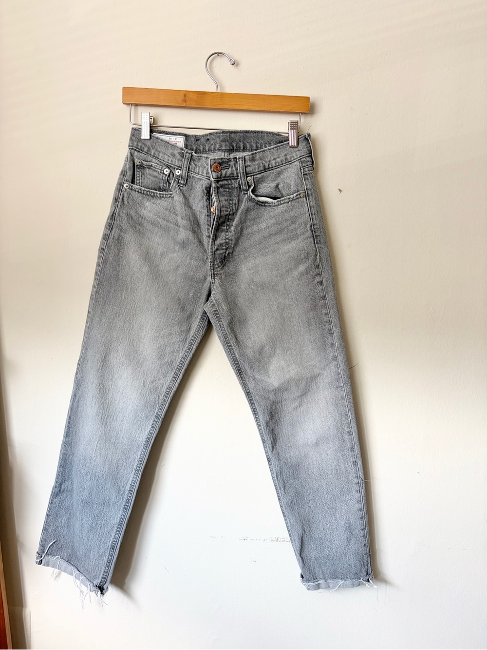 GAP Women’s Light Gray Relaxed Jeans